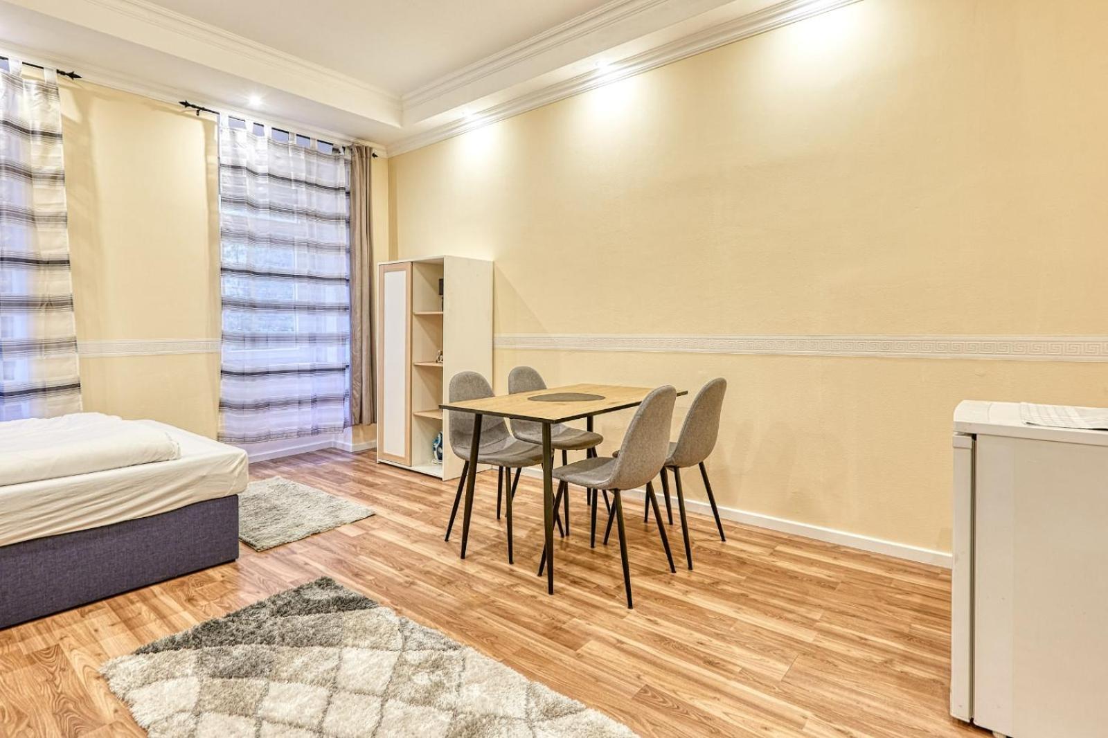 Ferienwohnung Lovely Airbnb Near Schoenbrunn Wien Exterior foto